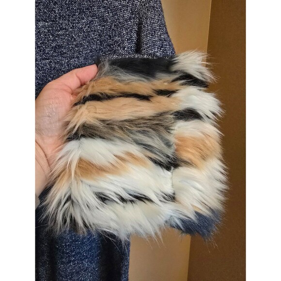 Boston Proper faux fur cuffed sweater in shiny blue size medium - Picture 3 of 8